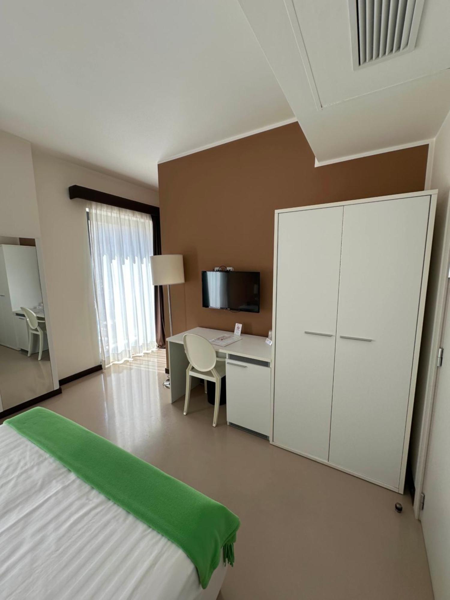 טאראנטו Albergo Del Sole מראה חיצוני תמונה