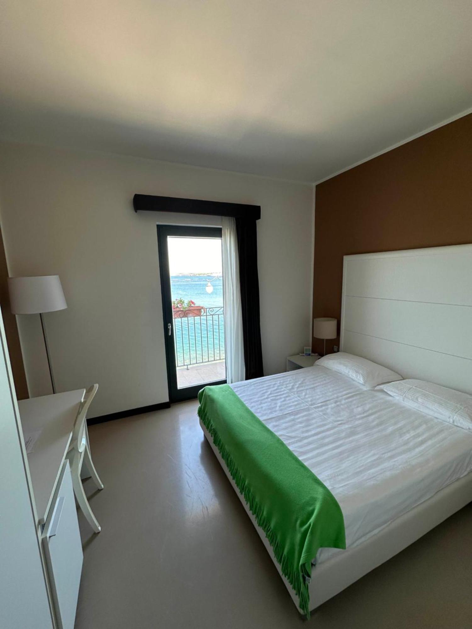 טאראנטו Albergo Del Sole מראה חיצוני תמונה