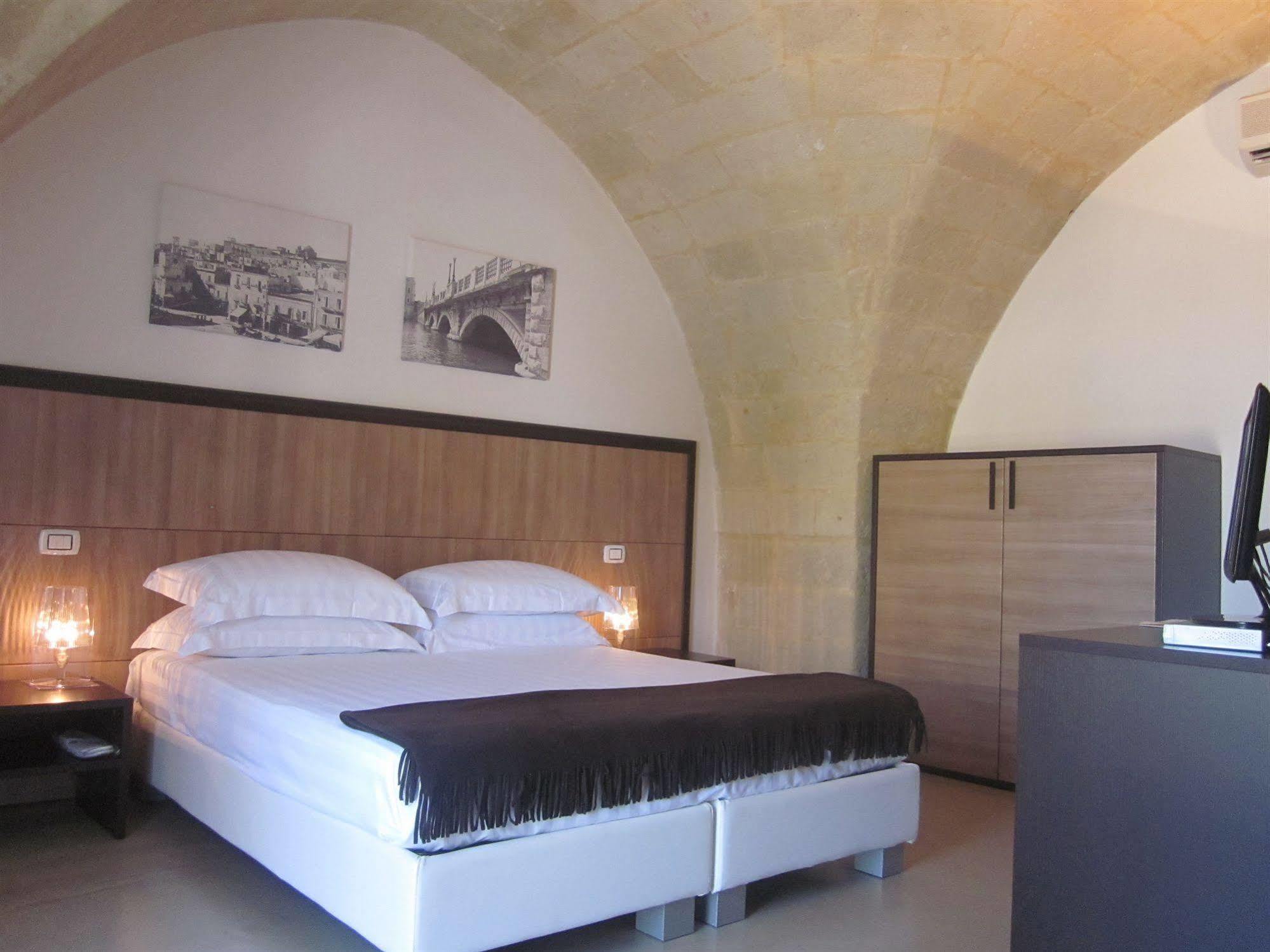 טאראנטו Albergo Del Sole מראה חיצוני תמונה