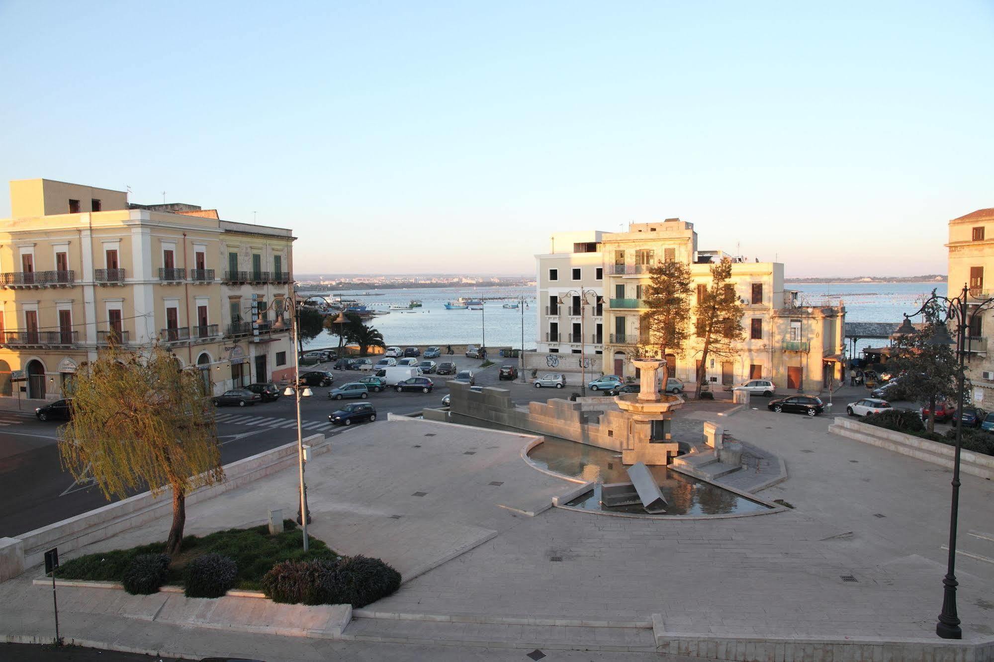 טאראנטו Albergo Del Sole מראה חיצוני תמונה