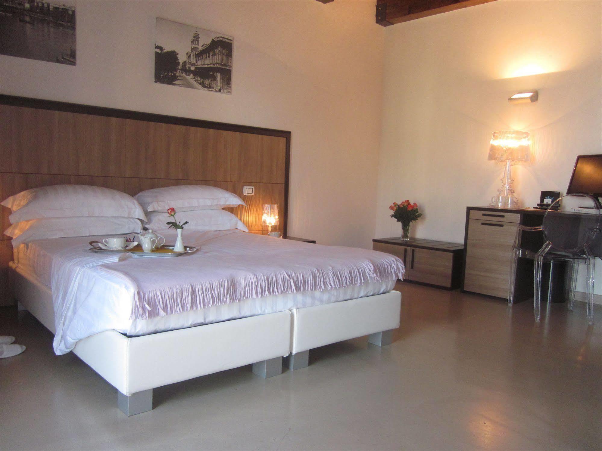 טאראנטו Albergo Del Sole מראה חיצוני תמונה
